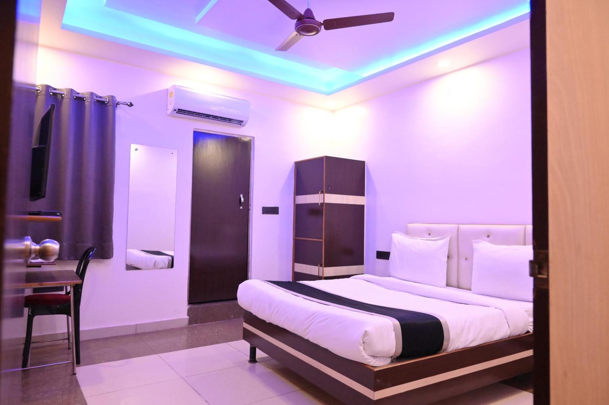 Hotel Riddhi Regency Lucknow Zewnętrze zdjęcie